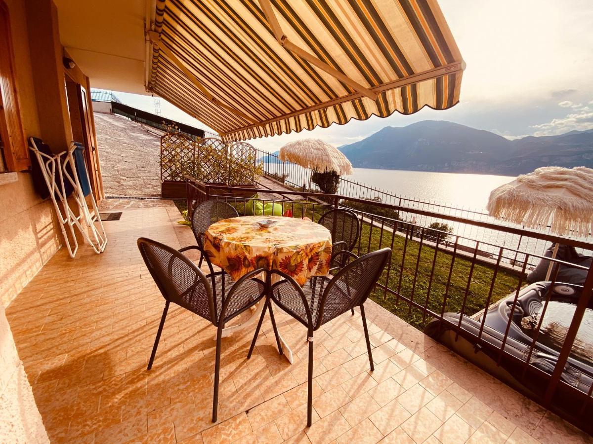 Appartamenti Iride Brenzone sul Garda Luaran gambar