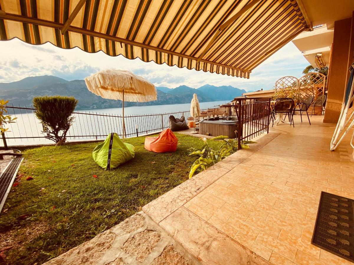 Appartamenti Iride Brenzone sul Garda Luaran gambar