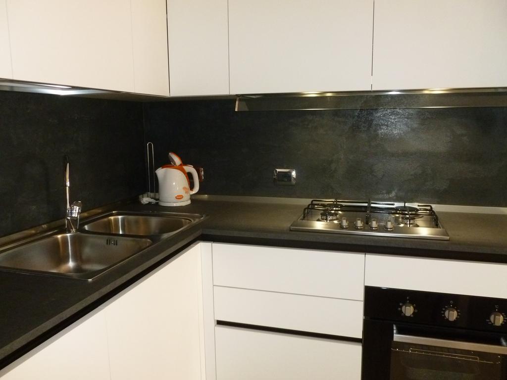 Appartamenti Iride Brenzone sul Garda Luaran gambar