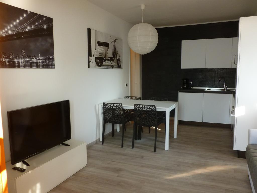 Appartamenti Iride Brenzone sul Garda Luaran gambar