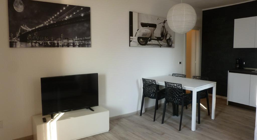 Appartamenti Iride Brenzone sul Garda Luaran gambar