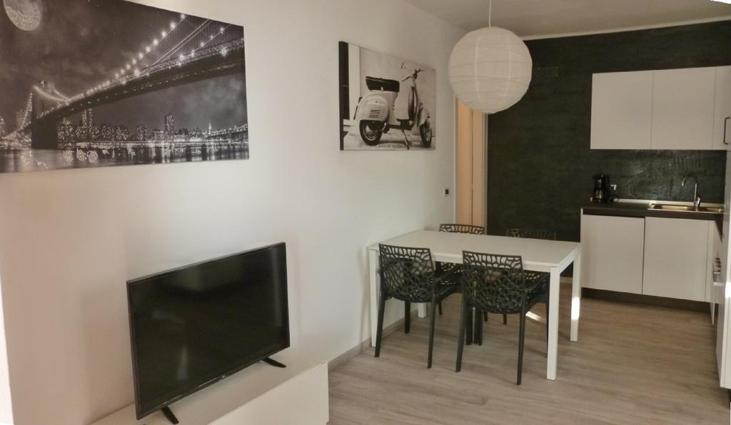 Appartamenti Iride Brenzone sul Garda Luaran gambar