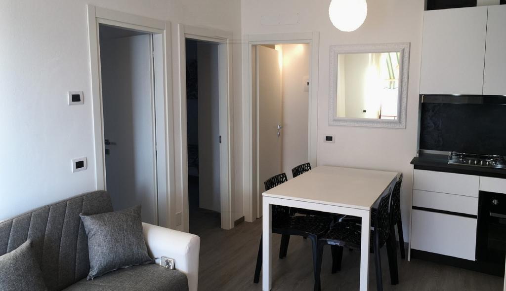 Appartamenti Iride Brenzone sul Garda Luaran gambar