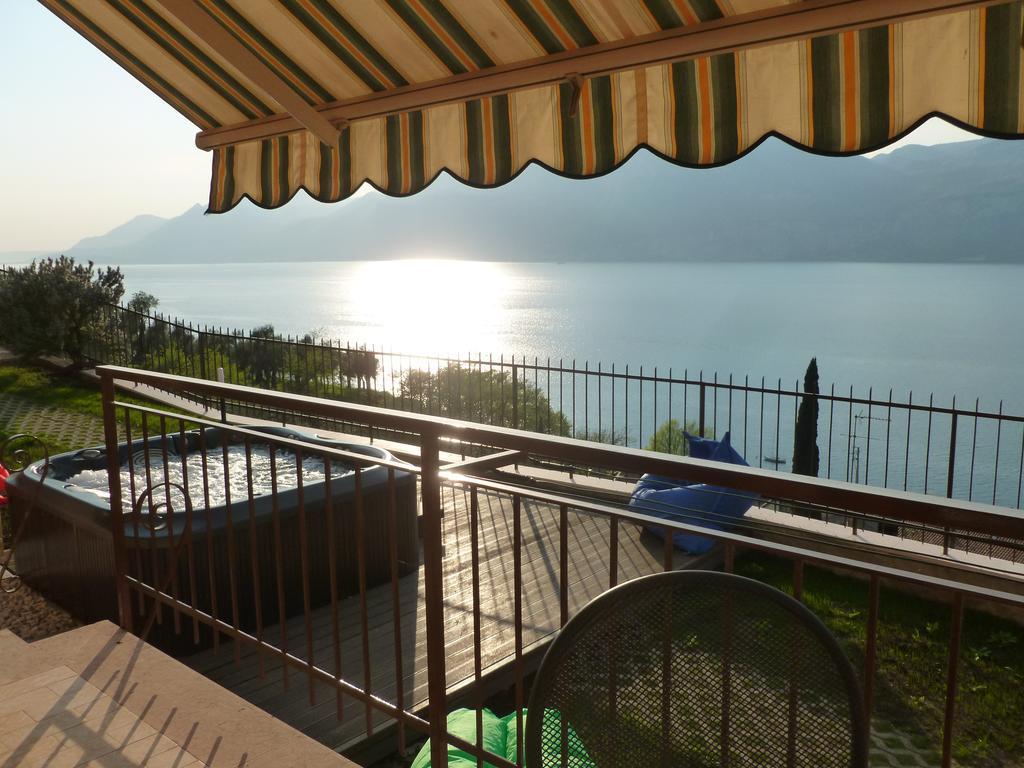Appartamenti Iride Brenzone sul Garda Luaran gambar